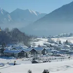 Am Westernberg Inkl. Chiemgaukarte Апартаменты *